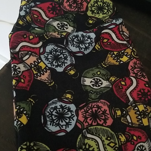 LuLaRoe Christmas Vintage Bulbs